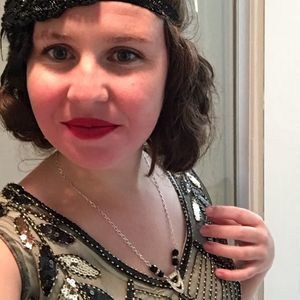 Meet your Posher, Hallie